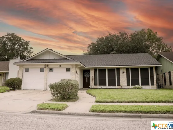 108 Kensington Dr, Victoria, TX 77901