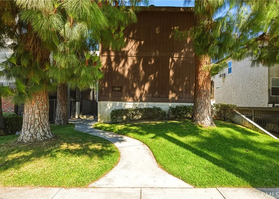 1155 Linden Ave #7