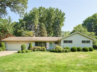 299 W Caston Rd, Akron, OH 44319