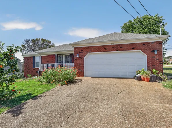 648 Woodburn Dr, Smyrna, TN 37167