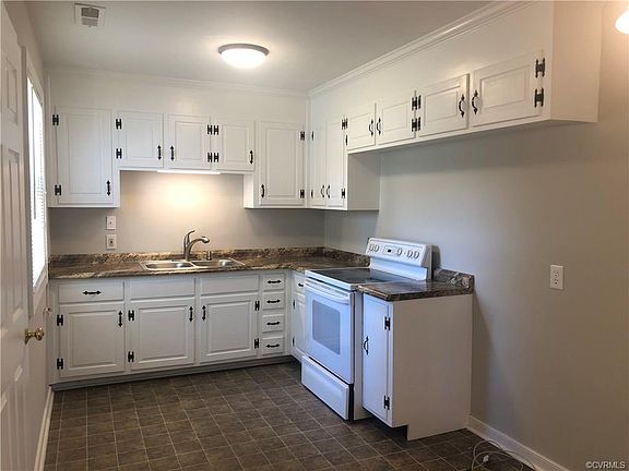 4th image of 1017 Kingsport Ln