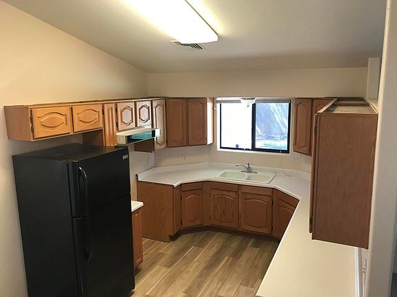 3rd image of 530 S 26th St