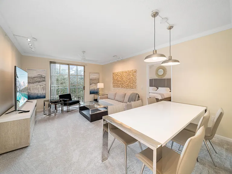 720 S Sapodilla Ave #301 — Photo 4