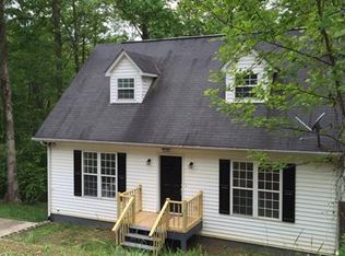 3320 Country Ln, Gainesville, GA 30506