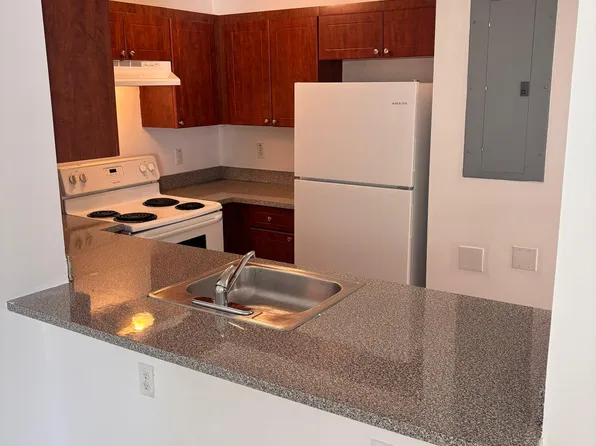 2461 W 78th St APT 202, Hialeah, FL 33016