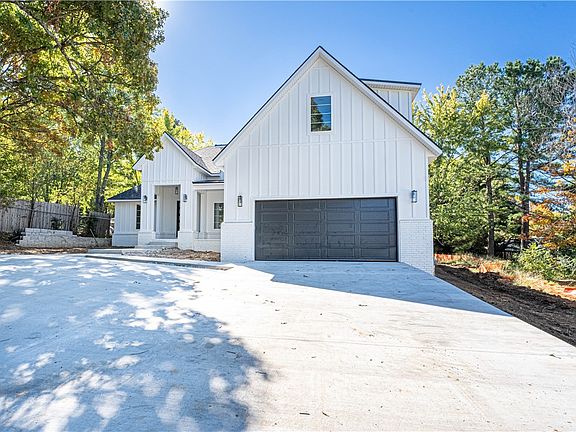 2nd image of 1819 Wedington Dr