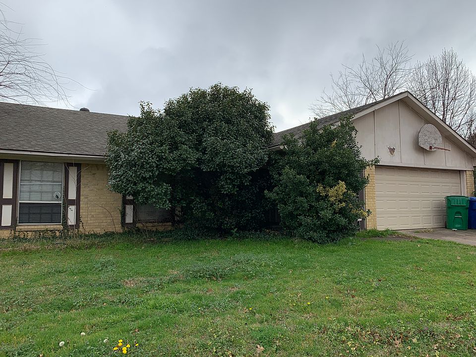 1st image of 2034 Cedarwood Dr