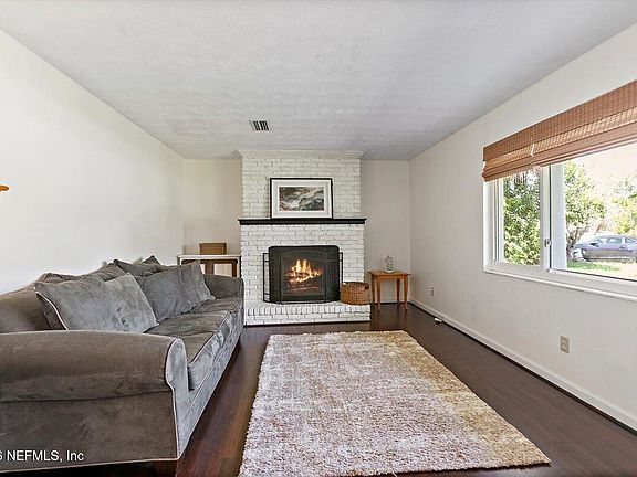 4th image of 5698 WEBER Lane