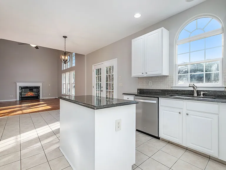 15820 Lavenham Rd — Photo 14