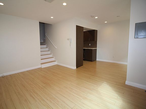 2nd image of 632 E Orange Grove Ave APT B