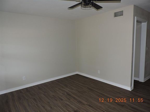 2nd image of 3140 NW Kinyon Ave