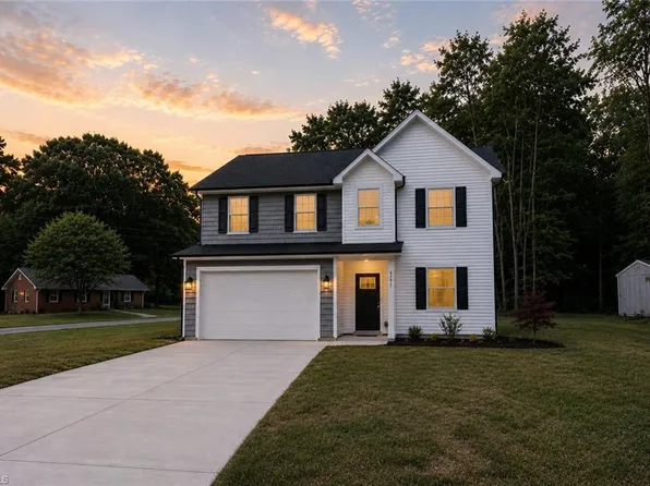 4147 2nd St NE, Hickory, NC 28601