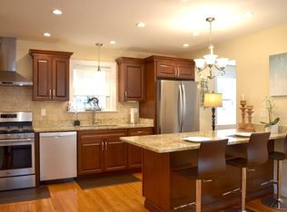 36 John St, Quincy, MA 02171