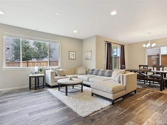 4th image of 11415 175th St E