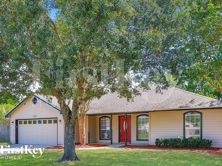 11577 Twin Oaks Trl — Photo 2