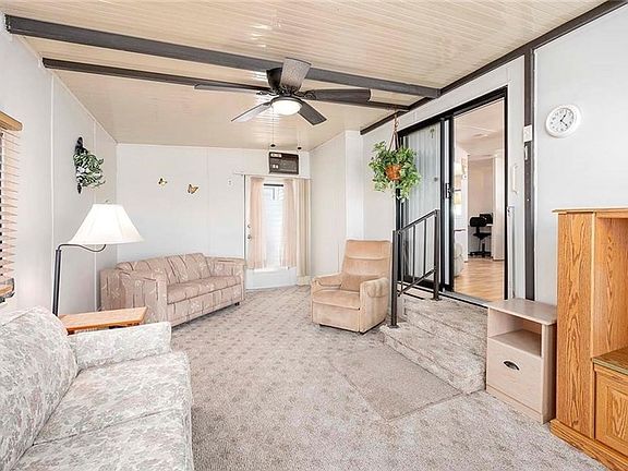 3rd image of 22 La Fonda Ln
