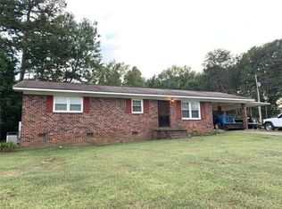 116 Meadowbrook Dr, West Union, SC 29696