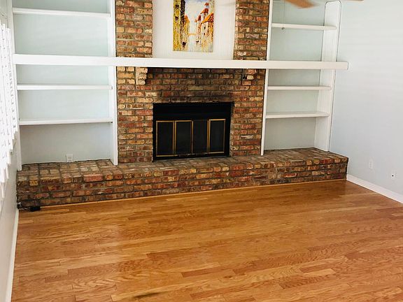 3rd image of 255 Catalan Blvd NE