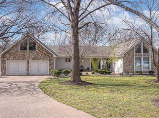 12312 Overbrook Ct, Leawood, KS 66209