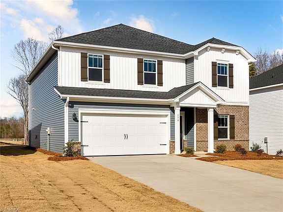 2nd image of 179 Murphy Meadow Rd