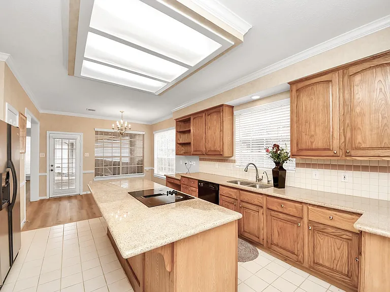 4418 Bermuda Dr — Photo 6