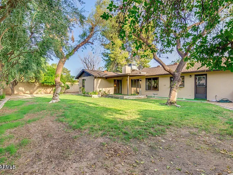 1536 E Gemini Dr — Photo 35
