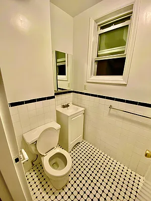 Rented by Oxford Property Group | media 22