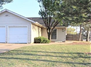 700 NE 11th St #702, Moore, OK 73160