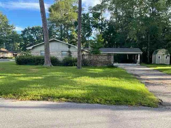 4th image of 1800 Brookwood Dr