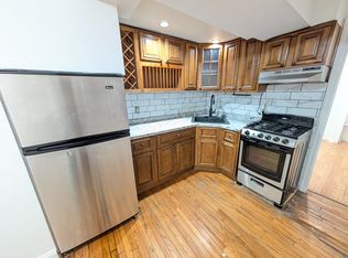 34 E 54th St #1, Brooklyn, NY 11203
