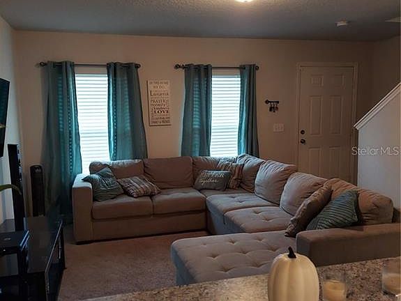 4th image of 336 W Aster Ct