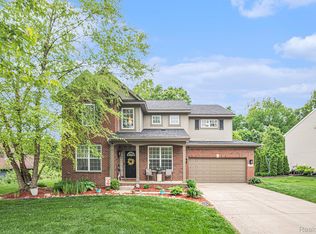 1515 Ashton Ridge Dr, Howell, MI 48843
