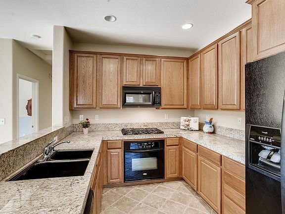 5th image of 3301 N Park Dr Unit 3912