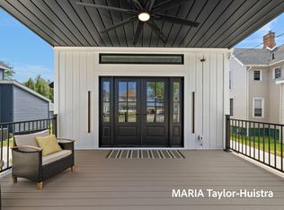 1423 Lakeshore Dr, Muskegon, MI 49441