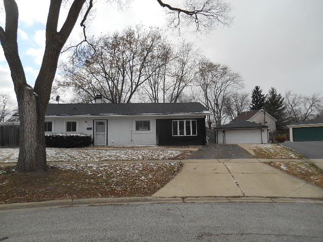 1st image of 440 Westview St