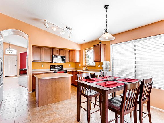 5th image of 1354 E Kingman Pl