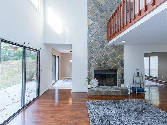 5th image of 1121 Oak Arbour Ave