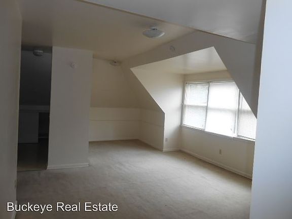 3rd image of 1445 Neil Ave APT 9
