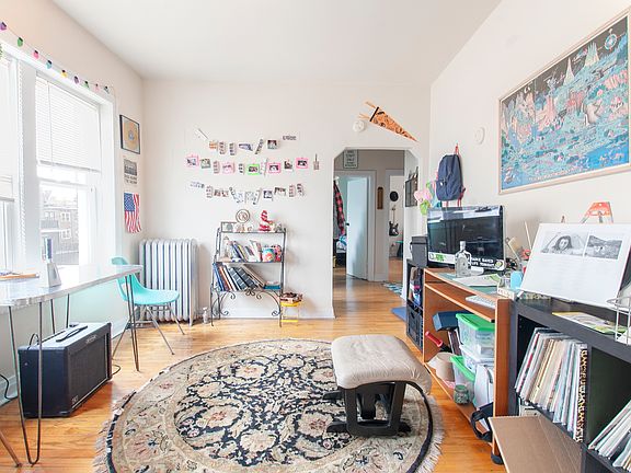 3rd image of 1918 N Drake Ave #19183W