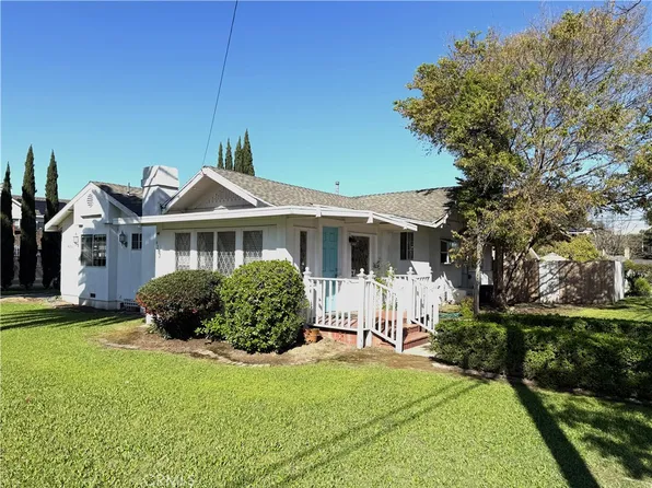 4202 Locust Ave, Long Beach, CA 90807