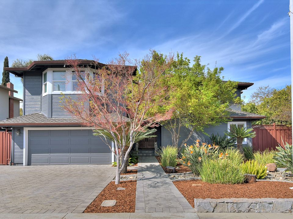 1st image of 737 Casswood Ct