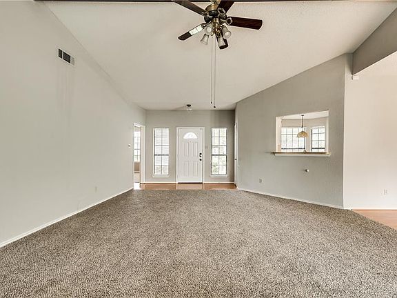 5th image of 426 Wheatridge Ave