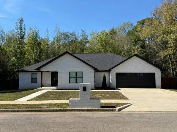 116 Valentina Dr, Clarksville, AR 72830