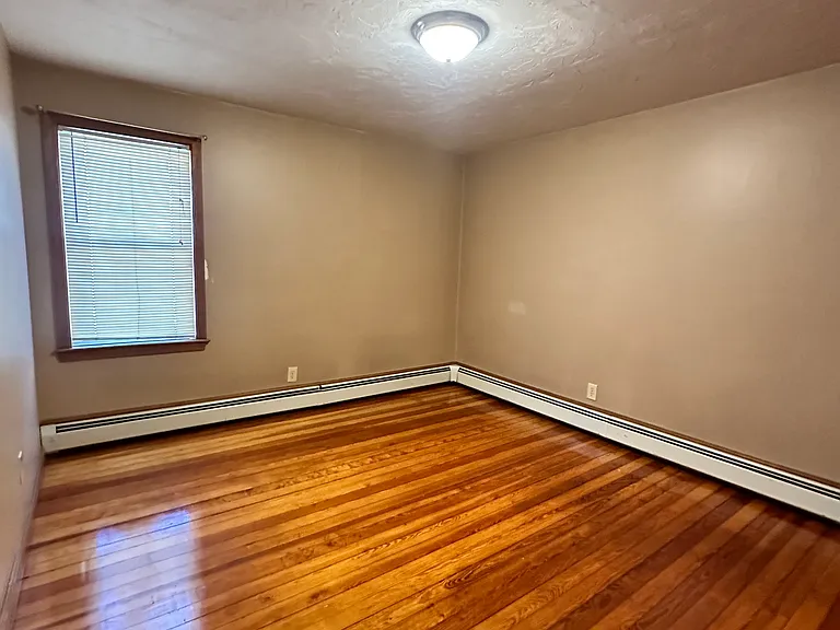 28 Earle St #2 — Photo 7