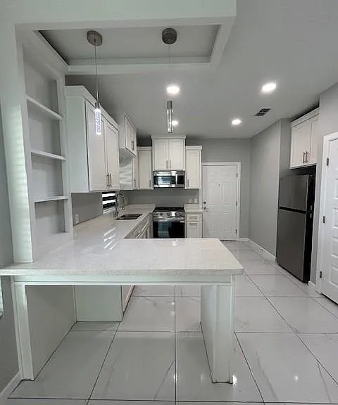 1122 Country Club Dr #4 — Photo 4