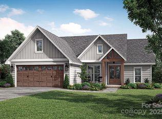 2106 Piper Ridge Dr, Lenoir, NC 28645