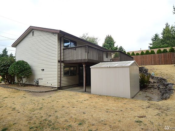 5th image of 19300 5th Ave S