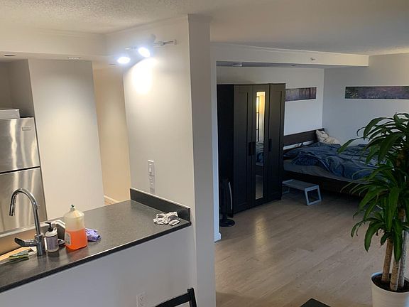 2nd image of 295 Harvard Lee St #405S