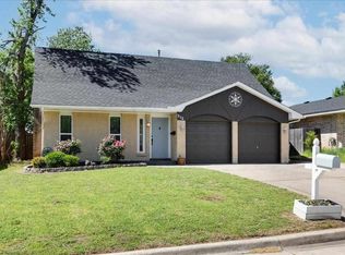312 NW 65th St, Lawton, OK 73505