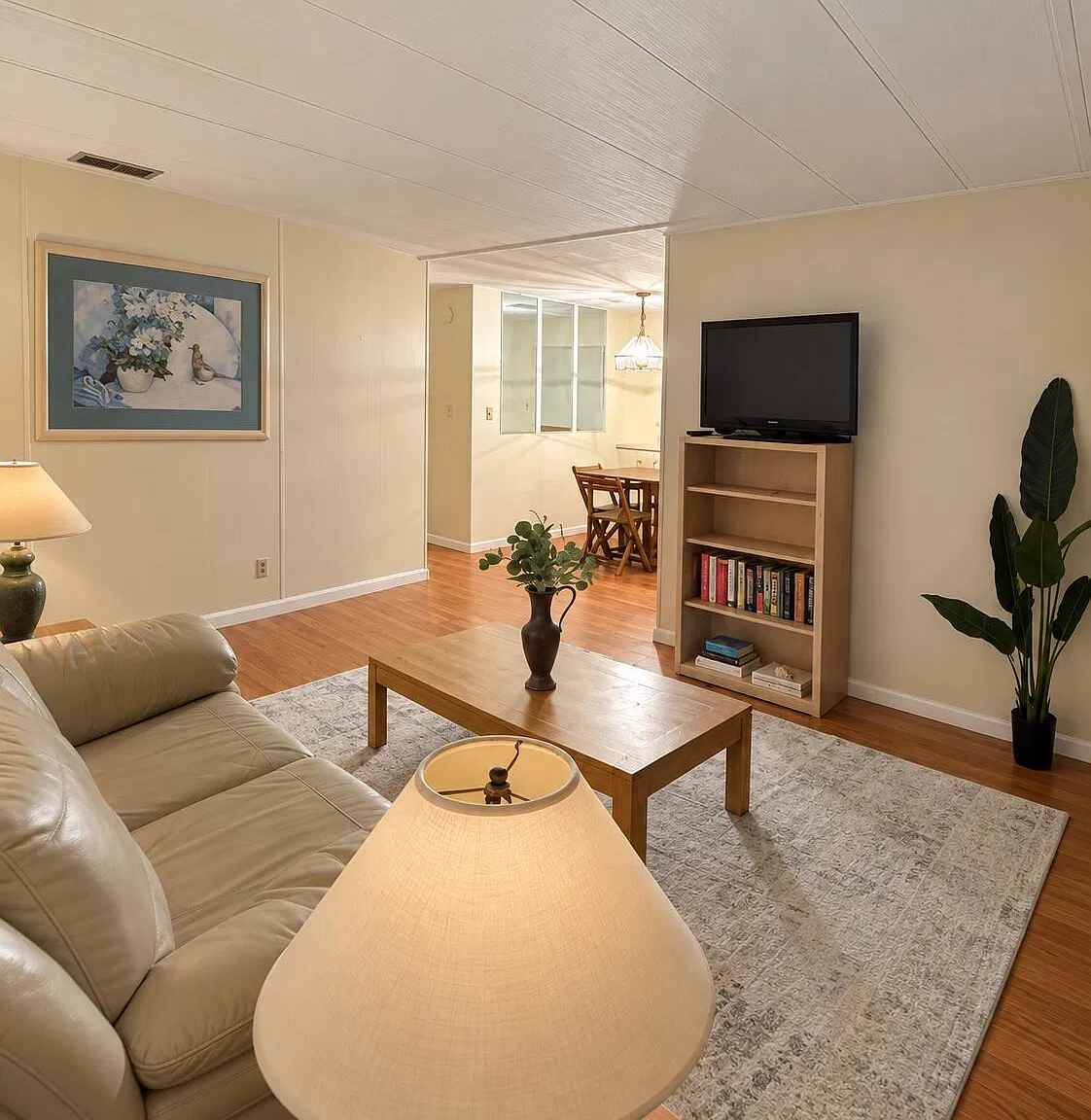 2 bed, 2.0 bath, 7965 sqft, $1,800 — Photo 2